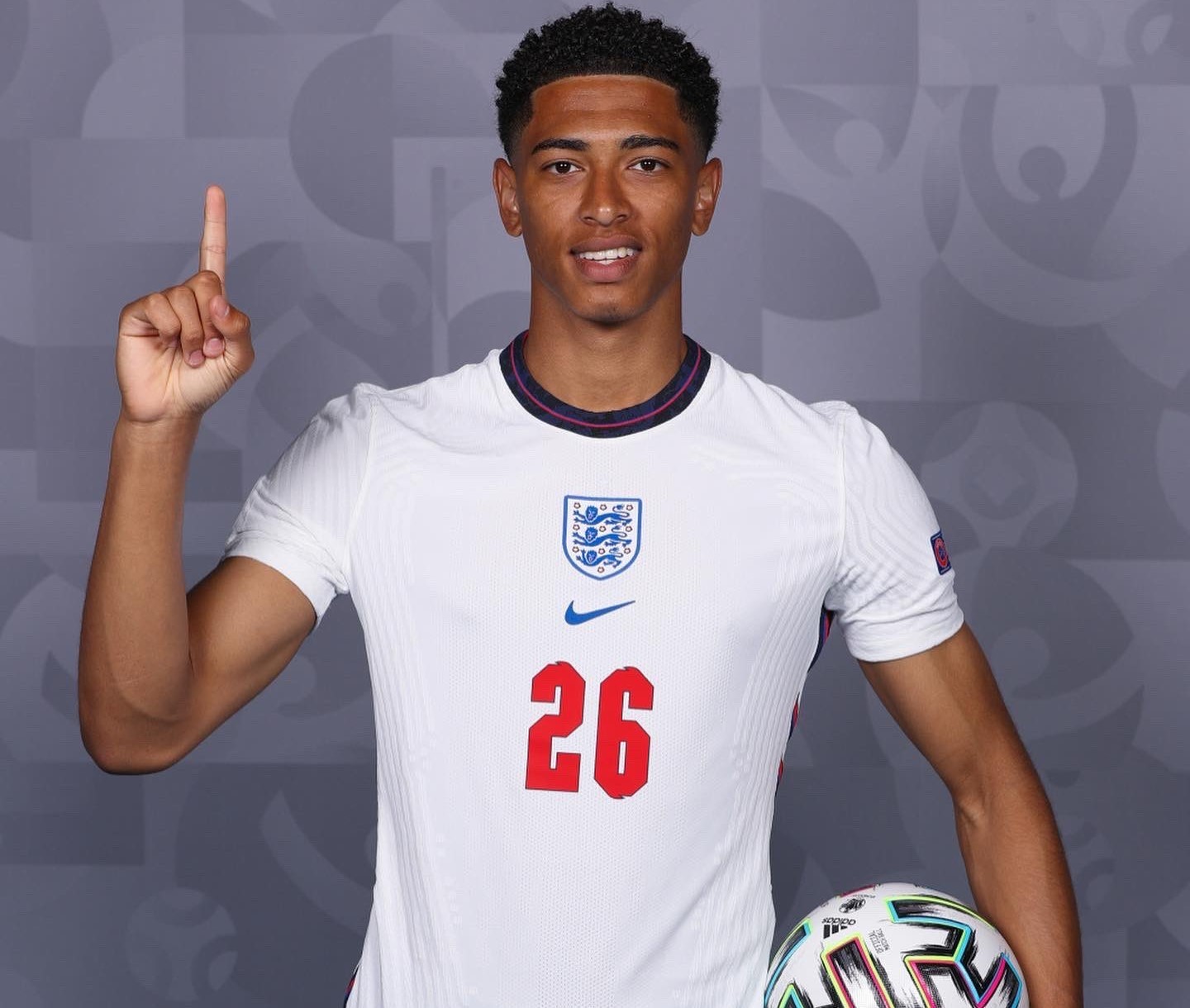 官方下场玩梗！《辐射2》豪斯先生霸屏拉斯维加斯球幕